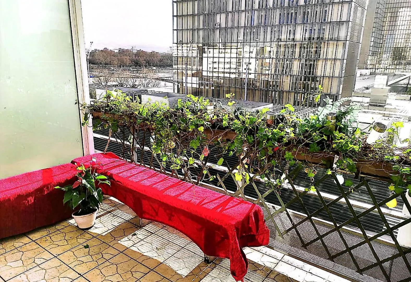Seine Front / Lib. F.mitterrand *